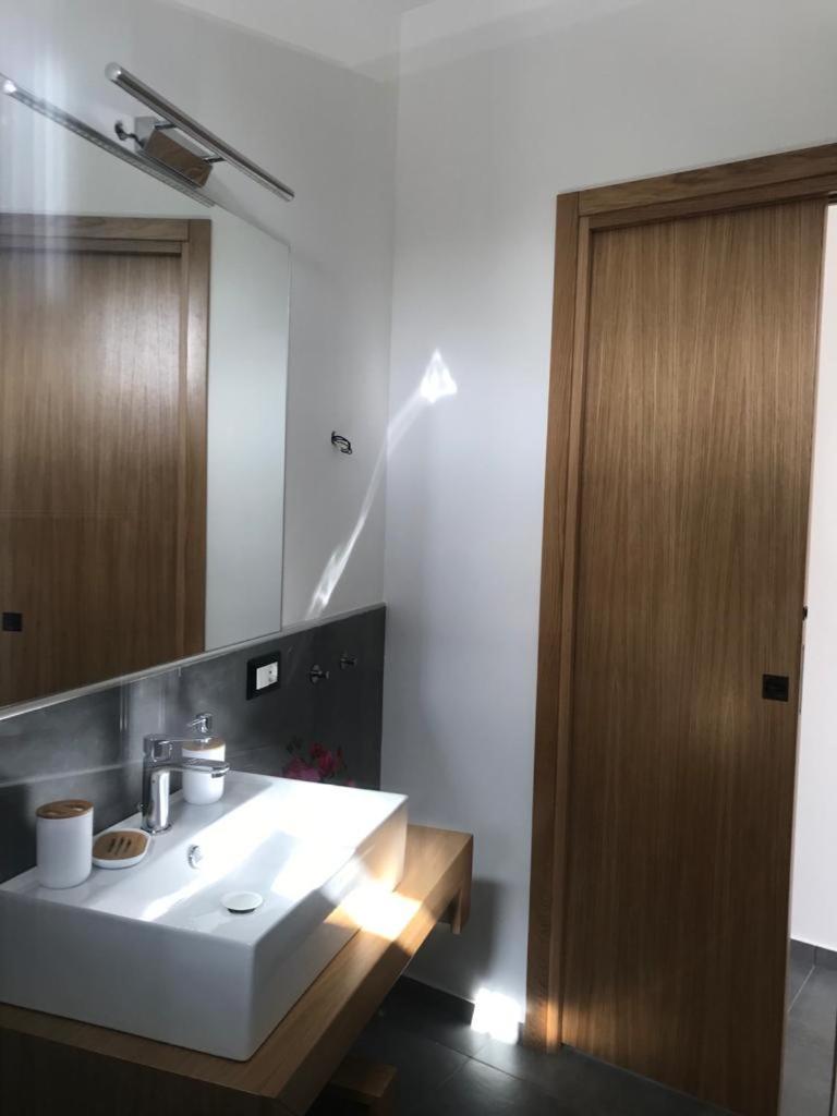 La Perla Bianca Villa Porto Palo Luaran gambar