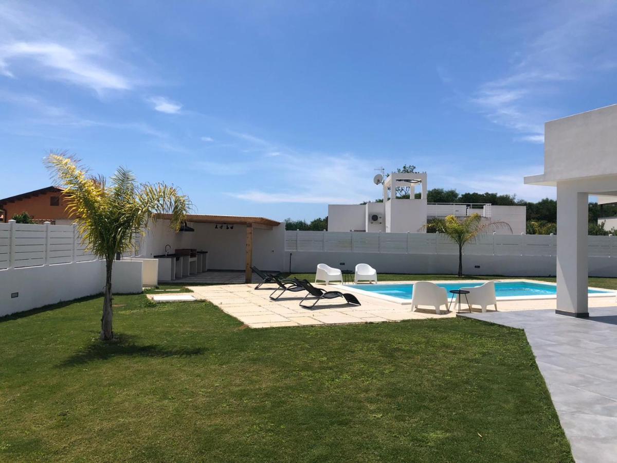 La Perla Bianca Villa Porto Palo Luaran gambar